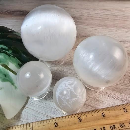 Sphère de sélénite