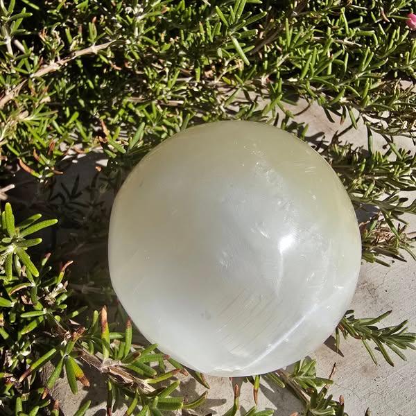 Sphère de sélénite