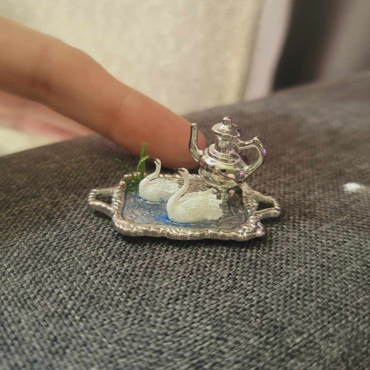 Resin Swan Miniatures